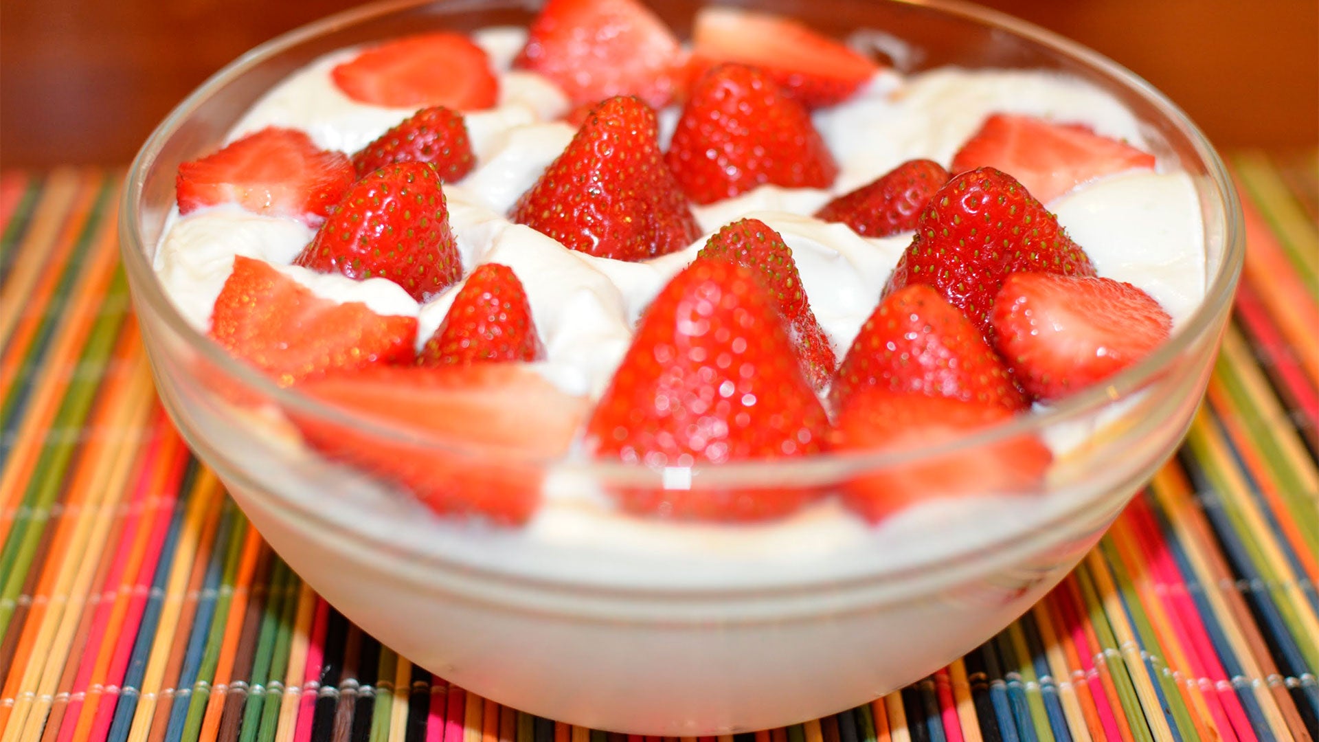 Fresas con Crema Candle ~ Strawberries & Cream Soy Blend ~  Small Bowl image 1