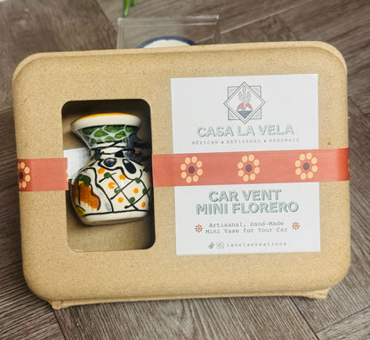 Artisanal Car Vent Mini Florero